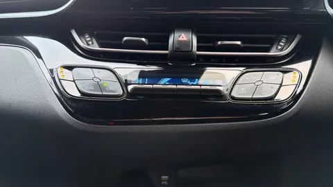 TOYOTA C-HR 1.8 Hybrid Design CVT