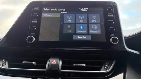 TOYOTA C-HR 1.8 Hybrid Design CVT