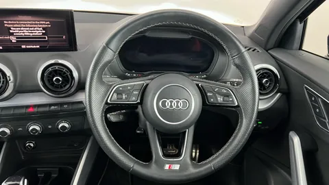 AUDI Q2 35 TFSI S Line S Tronic
