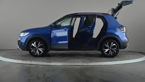 VOLKSWAGEN T-CROSS 1.0 TSI 110 Black Edition