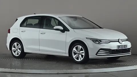 VOLKSWAGEN GOLF 1.5 TSI 150 Life