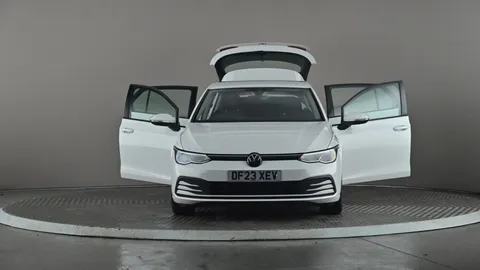 VOLKSWAGEN GOLF 1.5 TSI 150 Life