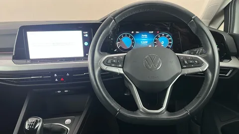 VOLKSWAGEN GOLF 1.5 TSI 150 Life