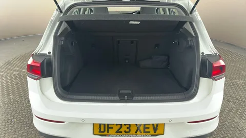 VOLKSWAGEN GOLF 1.5 TSI 150 Life