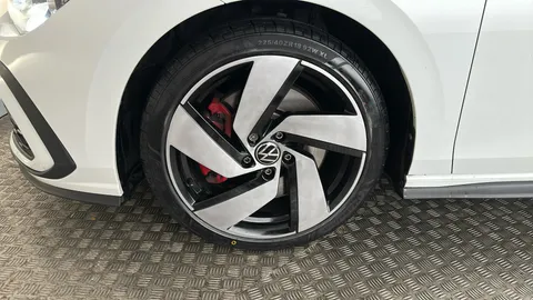 VOLKSWAGEN GOLF 2.0 TSI GTI DSG
