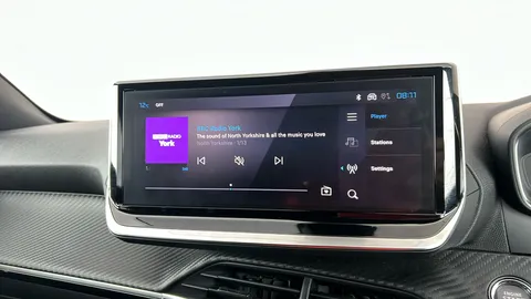 PEUGEOT 2008 1.2 PureTech Allure