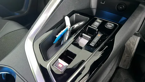 PEUGEOT 3008 1.2 PureTech GT EAT8