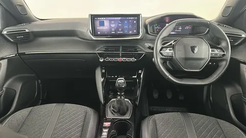 PEUGEOT 2008 1.2 PureTech Allure