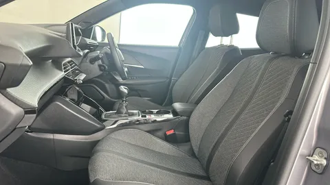 PEUGEOT 2008 1.2 PureTech Allure