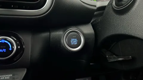 HYUNDAI KONA 1.6 GDi Hybrid Premium DCT