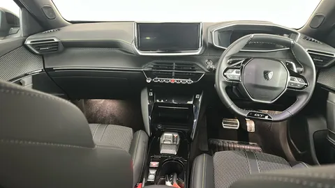 PEUGEOT 2008 1.2 Hybrid 136 GT e-DSC6
