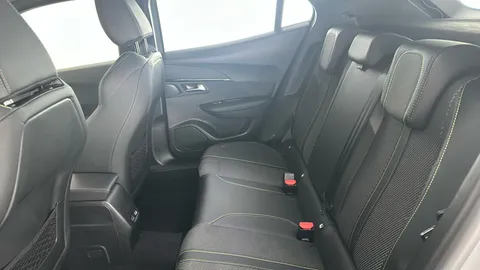 PEUGEOT 2008 1.2 Hybrid 136 GT e-DSC6