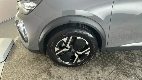 PEUGEOT 2008 1.2 Hybrid 136 GT e-DSC6