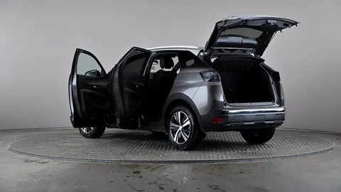 PEUGEOT 3008 1.5 BlueHDi Allure EAT8