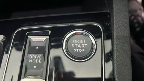 PEUGEOT 3008 1.5 BlueHDi Allure EAT8