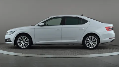 SKODA SUPERB 1.5 TSI SE L