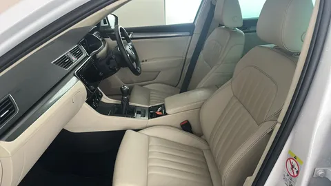 SKODA SUPERB 1.5 TSI SE L