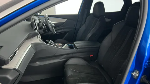 PEUGEOT 3008 1.5 BlueHDi GT Premium EAT8