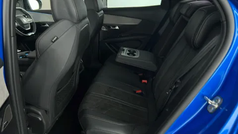 PEUGEOT 3008 1.5 BlueHDi GT Premium EAT8