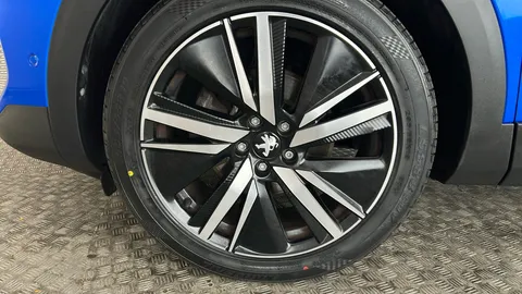 PEUGEOT 3008 1.5 BlueHDi GT Premium EAT8