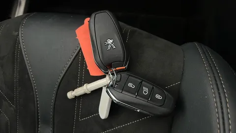 PEUGEOT 3008 1.5 BlueHDi GT Premium EAT8