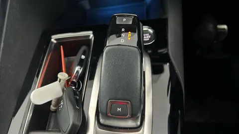 PEUGEOT 3008 1.5 BlueHDi GT Premium EAT8