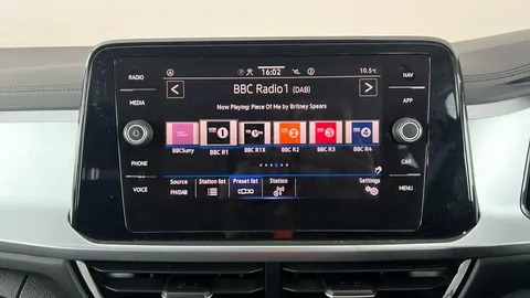 VOLKSWAGEN T-ROC 1.5 TSI Life