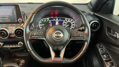 NISSAN JUKE 1.0 DiG-T 114 N-Connecta