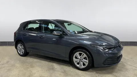 VOLKSWAGEN GOLF 1.5 TSI Life