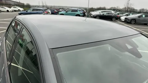 VOLKSWAGEN GOLF 1.5 TSI Life