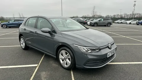 VOLKSWAGEN GOLF 1.5 TSI Life