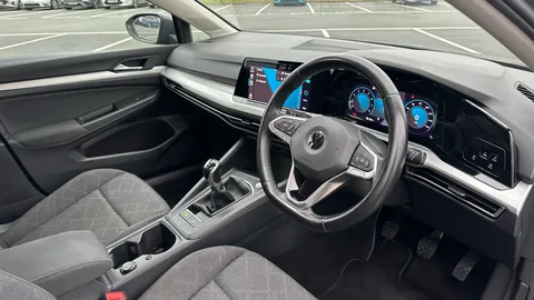 VOLKSWAGEN GOLF 1.5 TSI Life