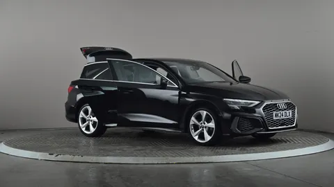 AUDI A3 35 TFSI S Line