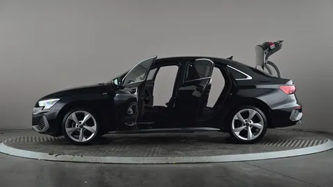 AUDI A3 35 TFSI S Line
