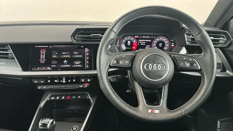 AUDI A3 35 TFSI S Line