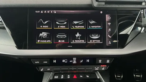 AUDI A3 35 TFSI S Line