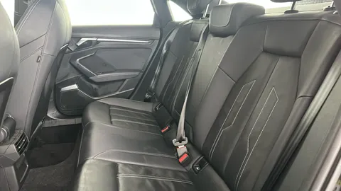 AUDI A3 35 TFSI S Line