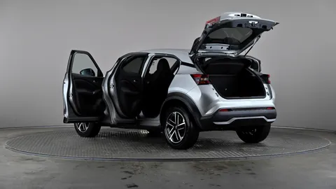 NISSAN JUKE 1.0 DiG-T N-Connecta DCT