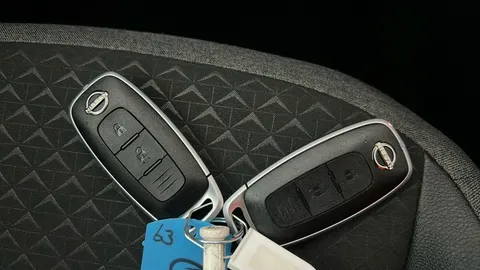 NISSAN JUKE 1.0 DiG-T N-Connecta DCT