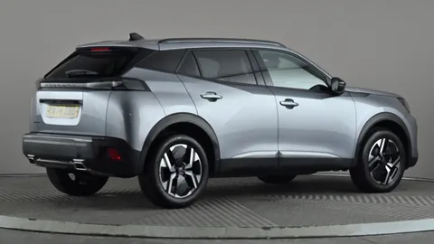 PEUGEOT 2008 1.2 PureTech 130 Allure EAT8