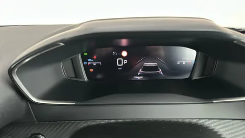 PEUGEOT 2008 1.2 PureTech 130 Allure EAT8