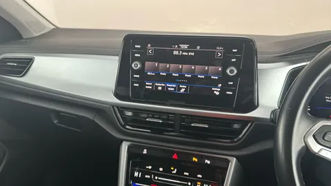 VOLKSWAGEN T-ROC 1.5 TSI Life