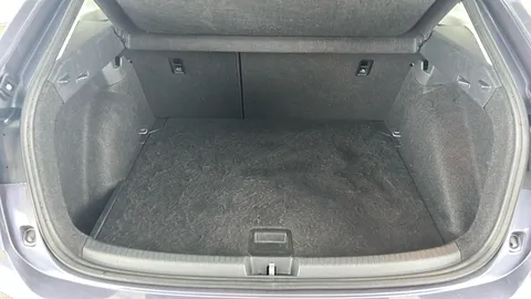 VOLKSWAGEN TAIGO 1.0 TSI 110 Life DSG