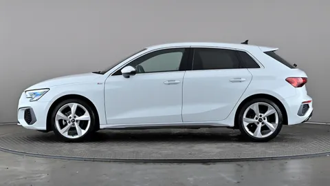 AUDI A3 30 TFSI S Line S Tronic