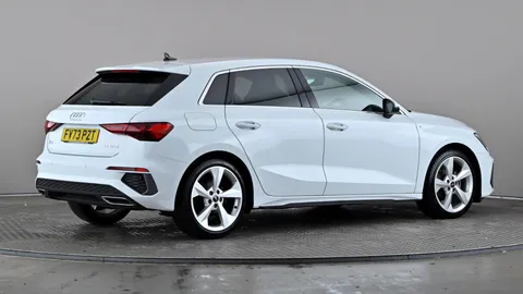 AUDI A3 30 TFSI S Line S Tronic