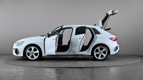 AUDI A3 30 TFSI S Line S Tronic