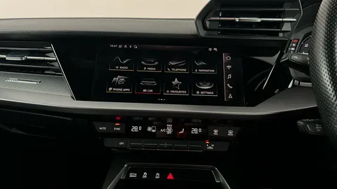 AUDI A3 30 TFSI S Line S Tronic