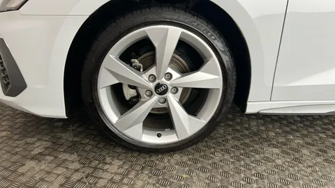 AUDI A3 30 TFSI S Line S Tronic