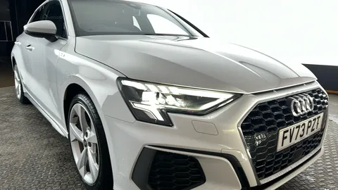 AUDI A3 30 TFSI S Line S Tronic