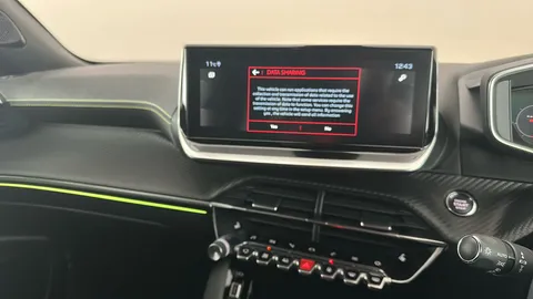 PEUGEOT 2008 1.2 PureTech 130 GT